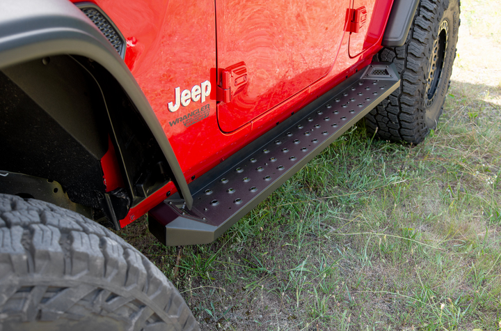 Carnivore Side Steps for 18-26 Jeep Wrangler JL
