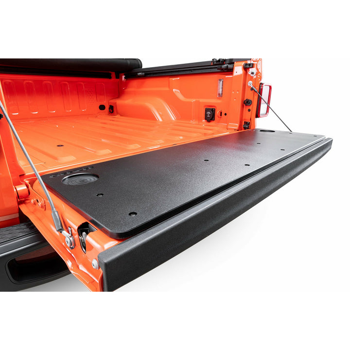 Dee Zee Tailgate Board for 20-25 Jeep Gladiator JT