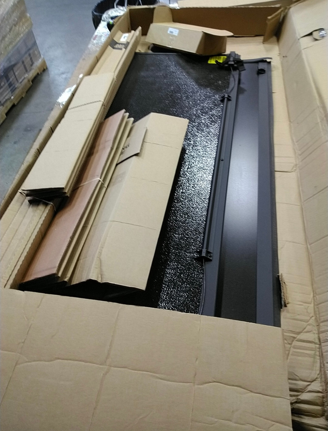 UnderCover Select Hard Folding Tonneau Cover