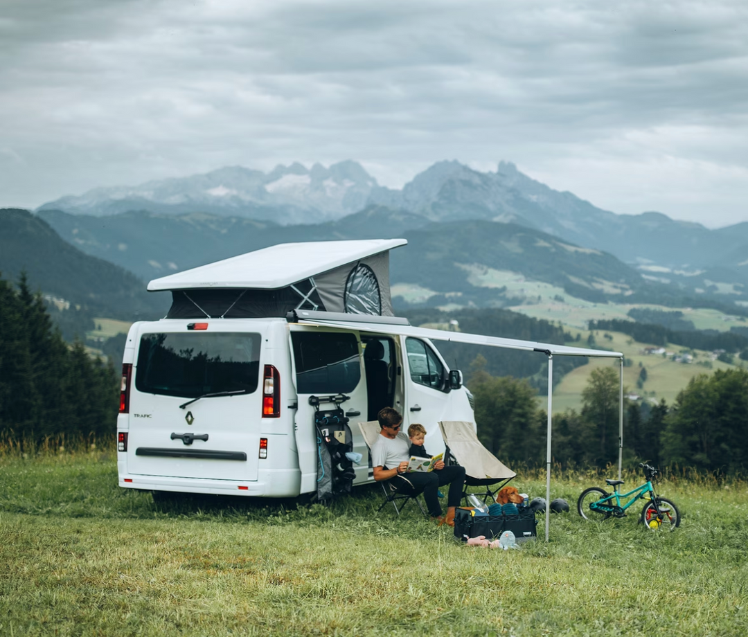 Thule OutLand Box Awning