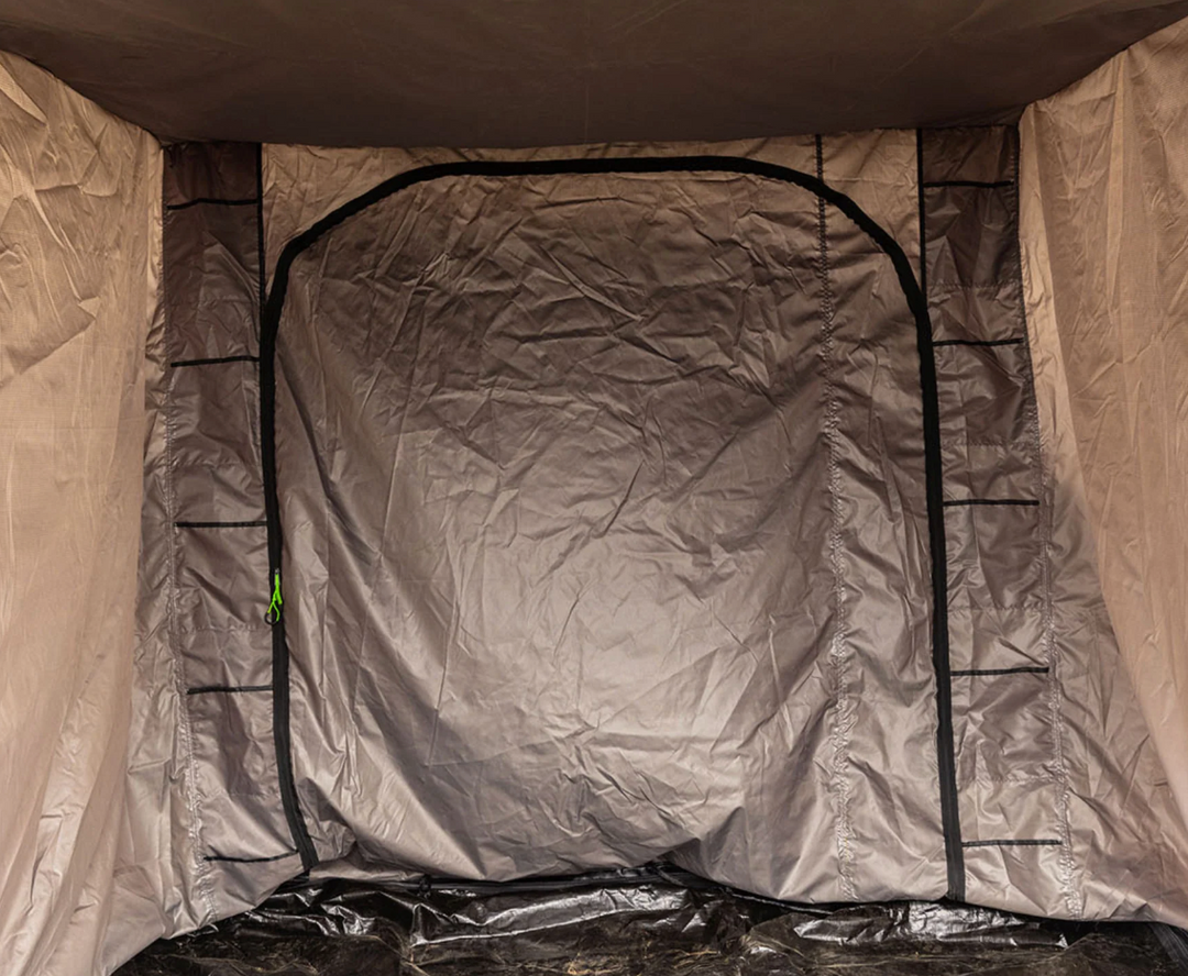 Ironman 4x4 DeltaWing 90° Awning Room